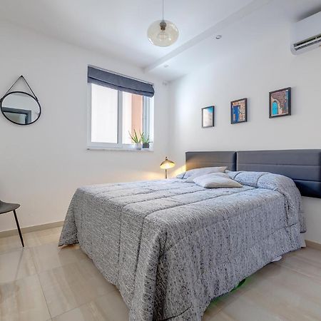 Chic 2Br Apartment, Ideal Location Ta Xbiex Bagian luar foto