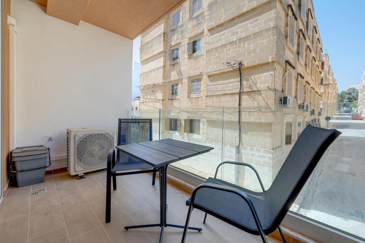 Chic 2Br Apartment, Ideal Location Ta Xbiex Bagian luar foto