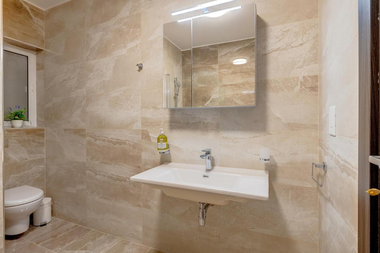Chic 2Br Apartment, Ideal Location Ta Xbiex Bagian luar foto