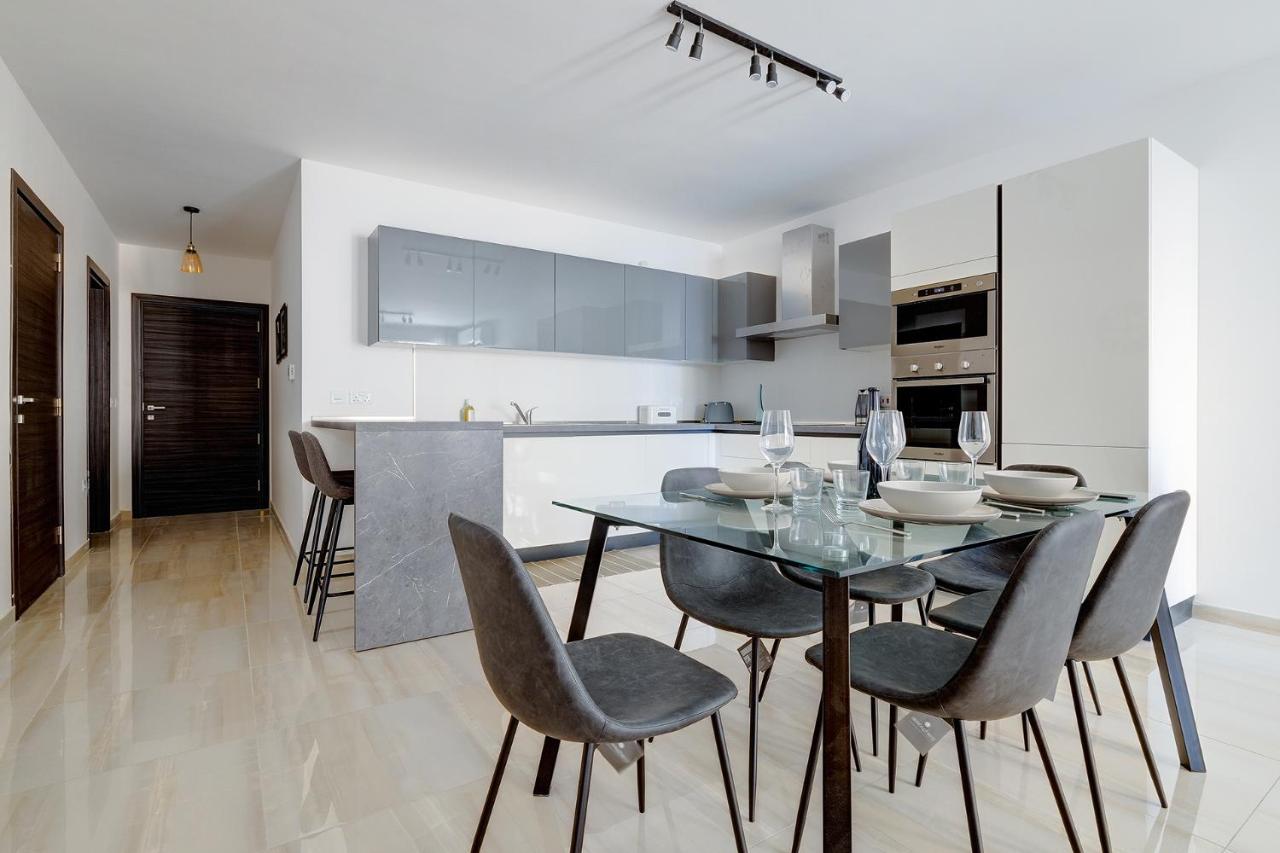 Chic 2Br Apartment, Ideal Location Ta Xbiex Bagian luar foto