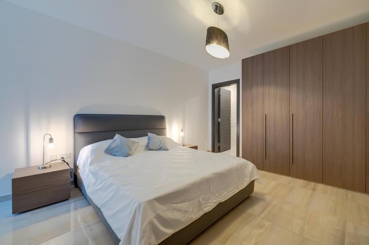 Chic 2Br Apartment, Ideal Location Ta Xbiex Bagian luar foto