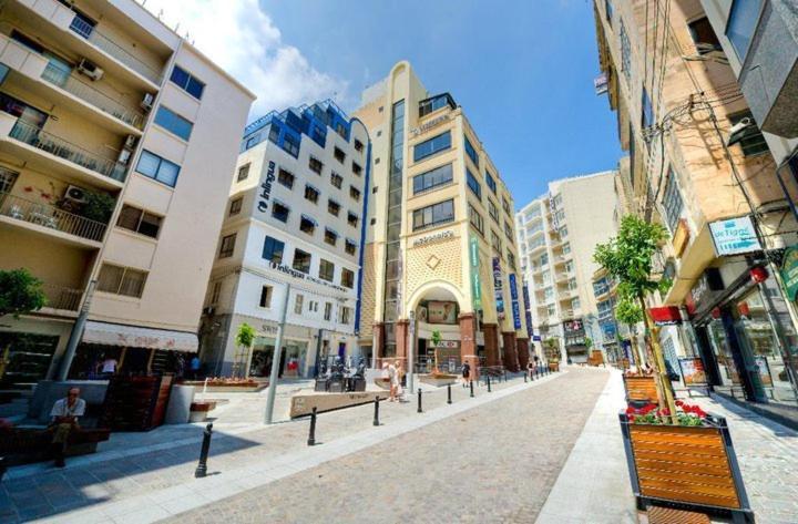 Chic 2Br Apartment, Ideal Location Ta Xbiex Bagian luar foto